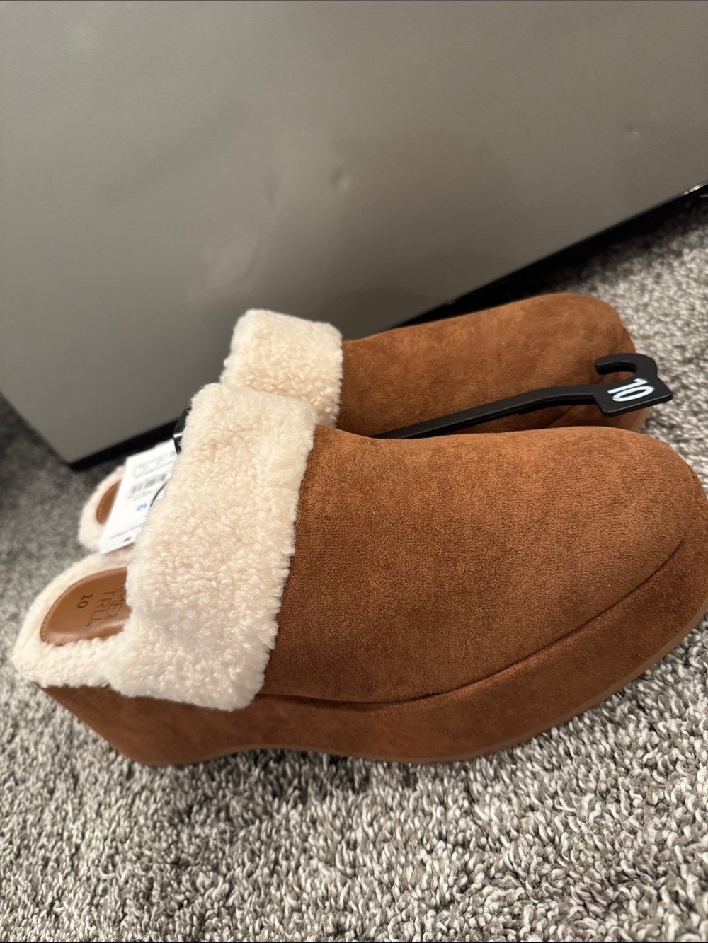 Time and Tru Brown Faux Suede Slip-On Clog Slippers with Cream Faux-Sherpa Cuff